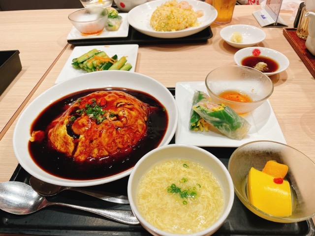 黒酢の天津飯のセット