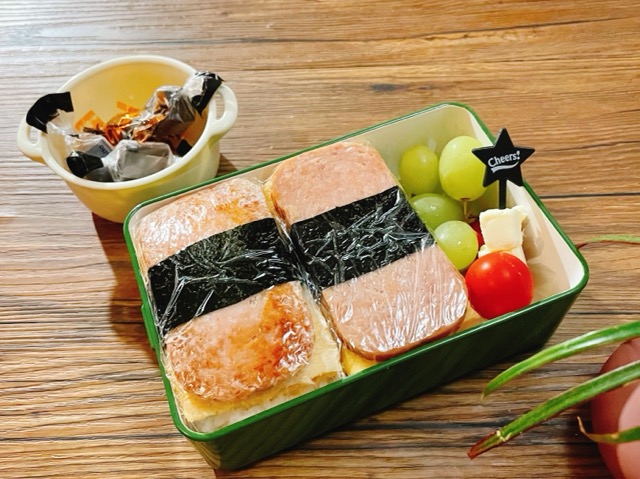 スパムおにぎり弁当