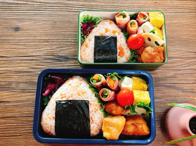 大きい鮭フレークおにぎり弁当