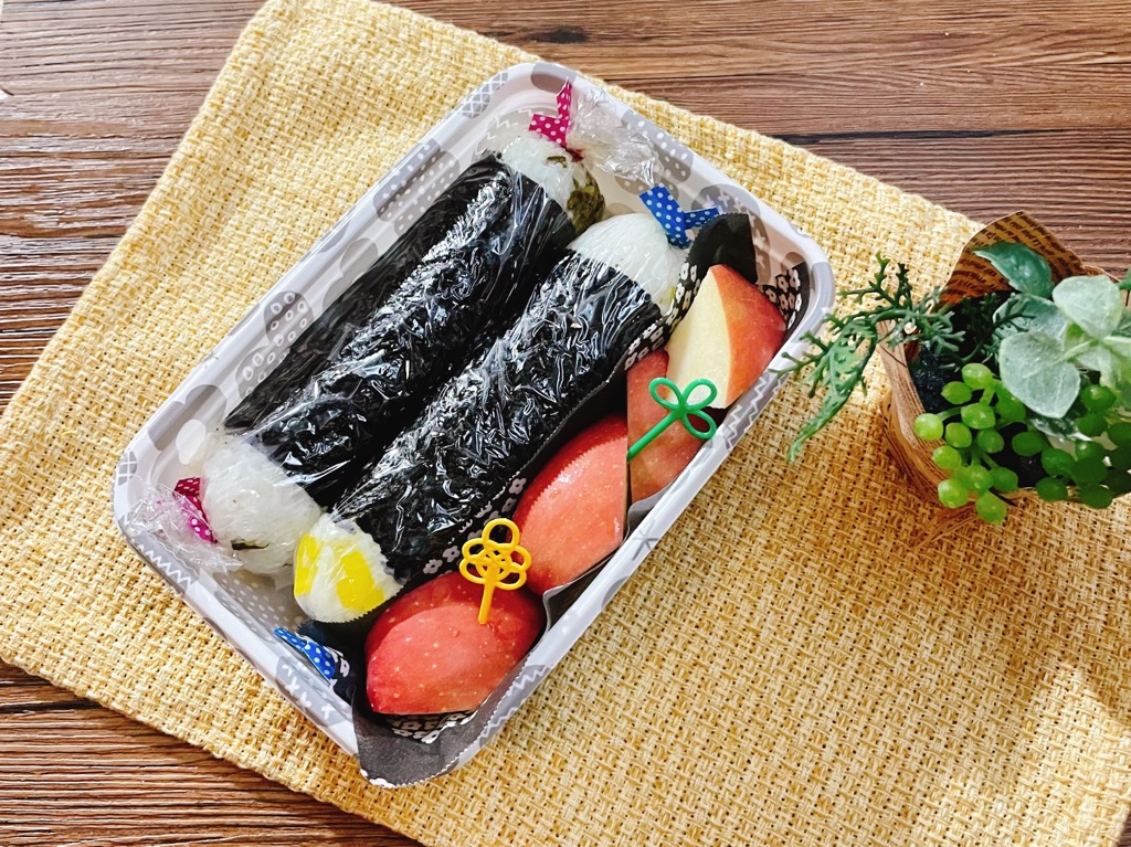 スティックおにぎり弁当